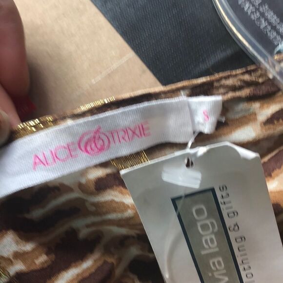 NWT ALICE & Trixie Silk Tank Top - Picture 4 of 7